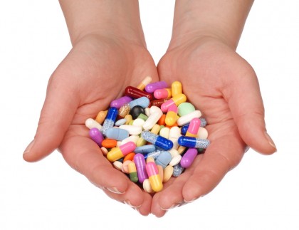 Automedicația - riscurile medicamentelor comercializate online