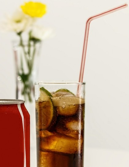 Băuturile răcoritoare, asociate cu eroziunea dentară