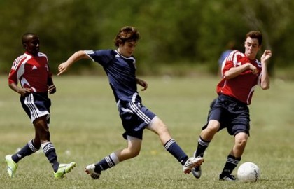 Sedentarismul la adolescenți duce la slăbirea oaselor (studiu)