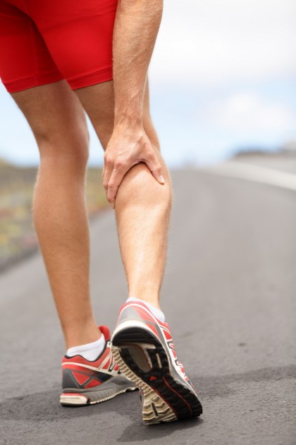 Crampe musculare în timpul alergării - cauze, prevenire, tratament și sfaturi utile