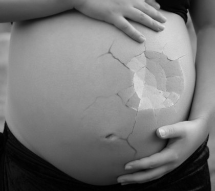 Expunerile materne la factori adverși în timpul sarcinii cresc riscul copilului de a dezvolta probleme psihiatrice ulterior în viață