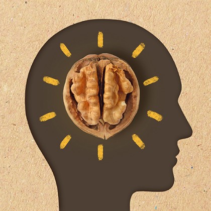 Nucile îmbunătățesc sănătatea mintală auto-raportată a tinerilor