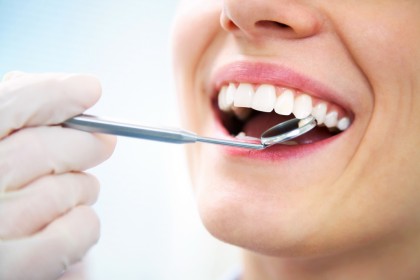 O bună sănătate dentară ar putea preveni durerile articulare