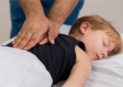 Durerea lombară a copilului - când poate evoca o liză istmică