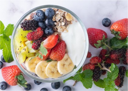 Dieta mediteraneană suplimentată cu produse lactate - beneficiu pentru flora intestinală