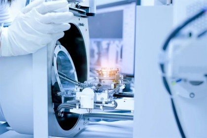 Combinarea virusurilor modificate cu nanomaterialele revoluționează terapia cancerului