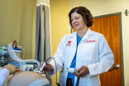 Expunerea la cannabis crește de 1,5 ori riscurile asociate sarcinii