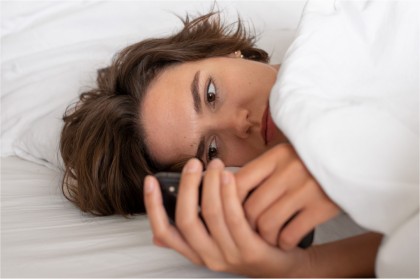 Somnul fragmentat legat de o funcție cognitivă mai slabă un deceniu mai târziu