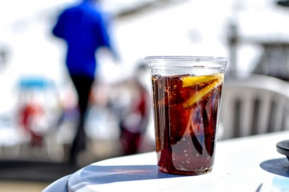 Activitatea fizică nu poate anula riscul cardiovascular asociat cu băuturile îndulcite cu zahăr