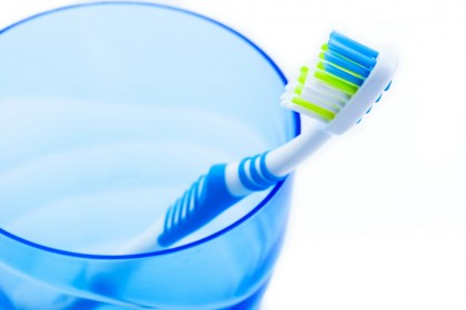Apa de gură antiseptică reduce bacteriile parodontitei la pacienții cu diabet