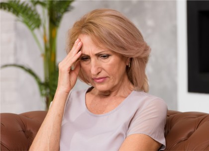 Menopauza și migrenele: noi descoperiri pun accent pe prevenție