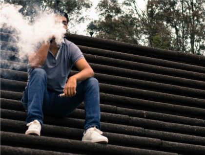 Impactul acut al fumatului și vapingului asupra funcției vasculare