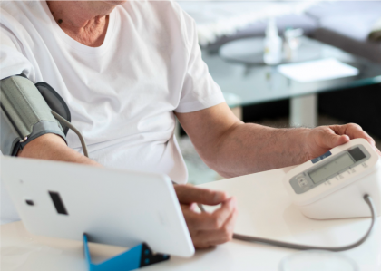 Fluctuațiile tensiunii arteriale asociate cu problemele de memorie și gândire