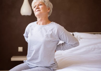 Modificările hormonale postmenopauză influențează severitatea sclerozei multiple
