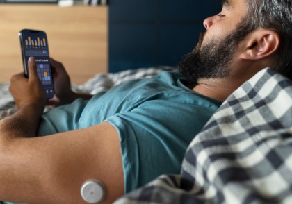 Utilizarea datelor de la monitoarele continue ale glicemiei pentru a prezice complicațiile diabetului