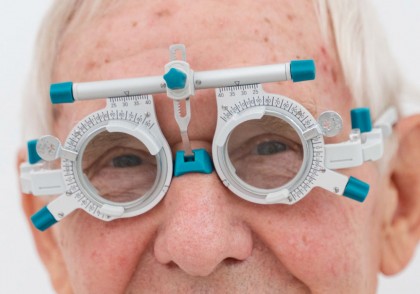 Un nou tratament inovator oferă speranță pentru degenerescența maculară legată de vârstă (AMD) exudativă