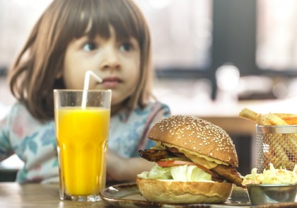 Primii ani de viață decid riscul de obezitate