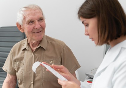 Relația dintre îmbătrânire și steatoza hepatică asociată cu disfuncția metabolică (MASLD)