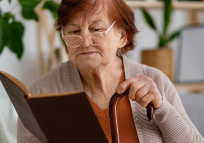 De ce apar dificultăți de citire după accident vascular cerebral