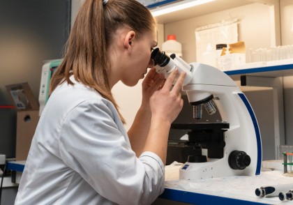 Un nou tip de nanoparticulă lipidică promite o administrare mai eficientă a chimioterapiei în cancerul pancreatic și mamar