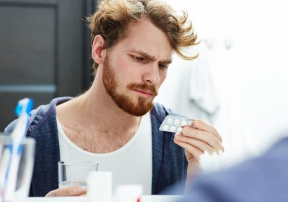 Testosteronul în sănătatea bărbatului: roluri fiziologice, implicații clinice și terapii personalizate