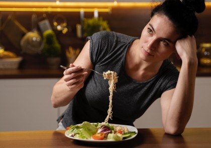 Stresul și factorii sociali modelează microbiomul intestinal și cresc riscul de obezitate