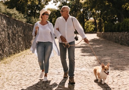 Plimbarea zilnică reduce semnificativ riscul de dureri lombare cronice