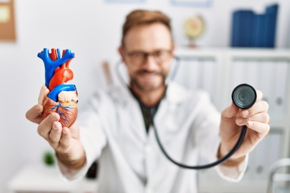 Prevalența bolilor valvulare cardiace la vârstnici în Statele Unite: Rezultatele studiului PREVUE-VALVE prezentate la TCT 2025