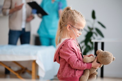 Copiii cu boli glomerulare primare pot prezenta un declin mai rapid al funcției renale decât adulții