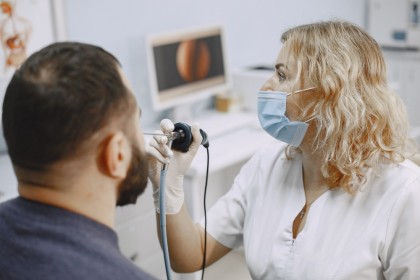 Evaluarea protocoalelor de anestezie a căilor respiratorii pre-procedurală versus cea cu pulverizare în timpul bronhoscopiei