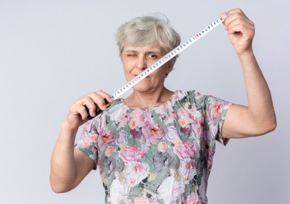 Rolul estronei în cancerul mamar după menopauză și implicațiile terapeutice ale scăderii în greutate