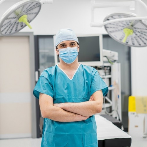 Osteosarcomul: simptome, diagnostic și opțiuni moderne de tratament