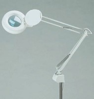Lampa articulata pe suport mobil:  DERMATOLOGIE