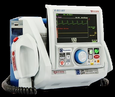 Defibrilator cu monitor E-Heart, produs de compania US DEFIB - SUA