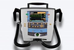 Defibrilator cu monitor manual si semiautomat Cardio Aid 360B