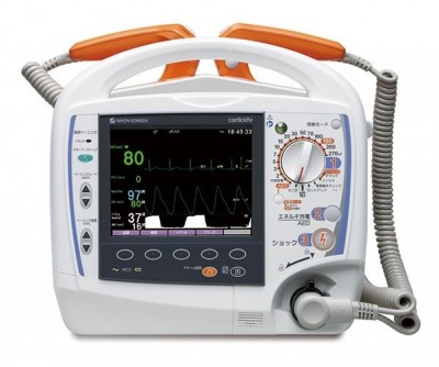 Defibrilator manual bifazic TEC-5600