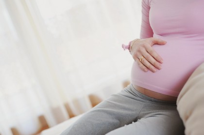 Riscul de cancer ovarian scade cu fiecare copil născut