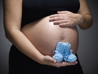 Femeile însărcinate cu băieți, mai predispuse la complicații ale sarcinii