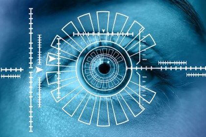 Algoritm dezvoltat de Google care detectează riscul cardiovascular din analiza ochilor