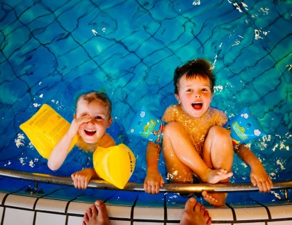 Înotul în piscină - considerente privind sănătatea