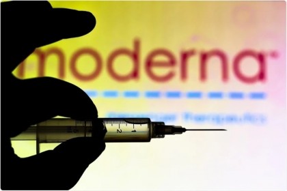 Vaccinul Moderna protejează împotriva Omicron într-o proporție mai mare adolescenții și copii