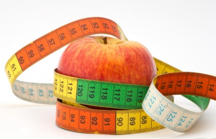 Reducerile minore ale aportului caloric nu oferă scăderi substanțiale în greutate pe termen lung