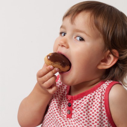 Cât dulce e normal să consume un copil şi ce înseamnă „mănăncă prea mult dulce”