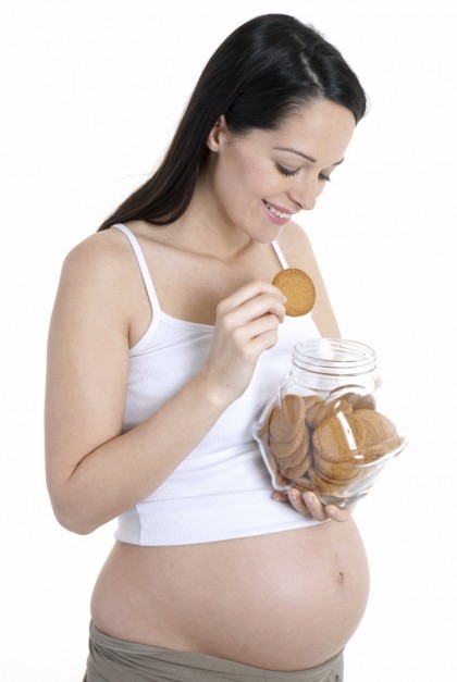 Alimentația nesănătoasă din timpul sarcinii influențează negativ sistemul imunitar al fătului