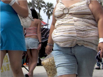 Cum influențează greutatea corporală riscul femeilor și al bărbaților de a dezvolta diabet, hipertensiune arterială sau dislipidemie?
