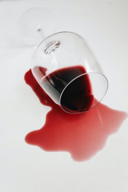 Durere de cap după vin roșu? Acum medicii știu care este cauza