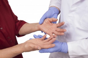 examen comun pentru artrită)