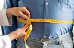 Bărbaţii supraponderali au un risc mai mare de a muri din cauza cancerului de prostată (studiu)