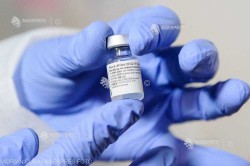 Coronavirus: Vaccinul Pfizer, administrat în trei doze, este eficient pentru copiii sub cinci ani