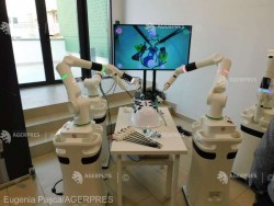 Bihor: Robot chirurgical Versius şi ecosistem blockchain pentru dezinfecţie, în expoziţia medicală a SSIMA
